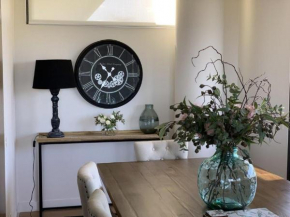 Luxury overlooking the Yarra - 01663